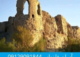 فرق تل و قلعه خاکی